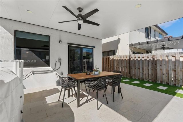 25521 SW 108th Ct, Homestead, FL 33032