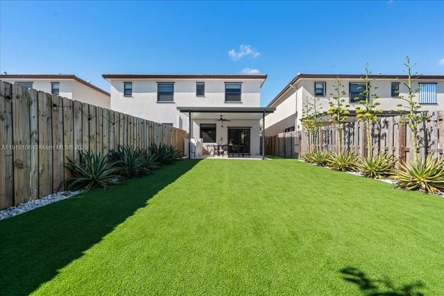 25521 SW 108th Ct, Homestead, FL 33032