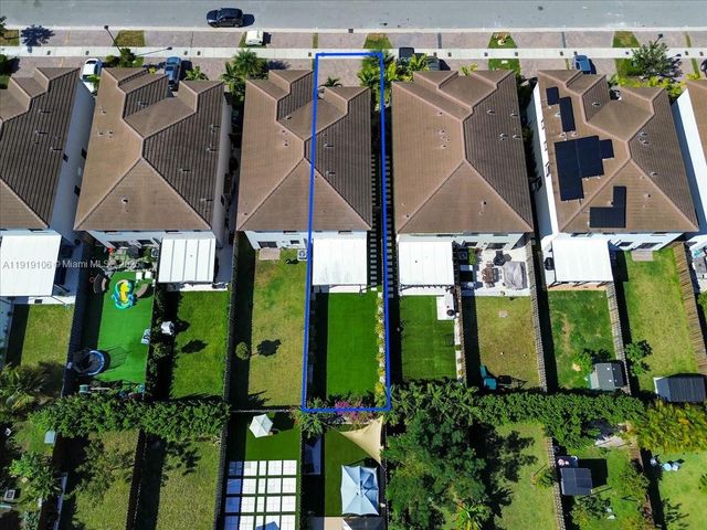 25521 SW 108th Ct, Homestead, FL 33032