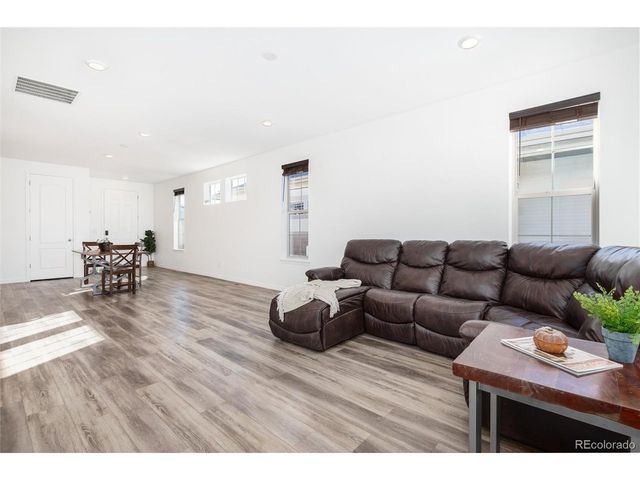 7781 Plateau Creek Ln, Littleton, CO 80125