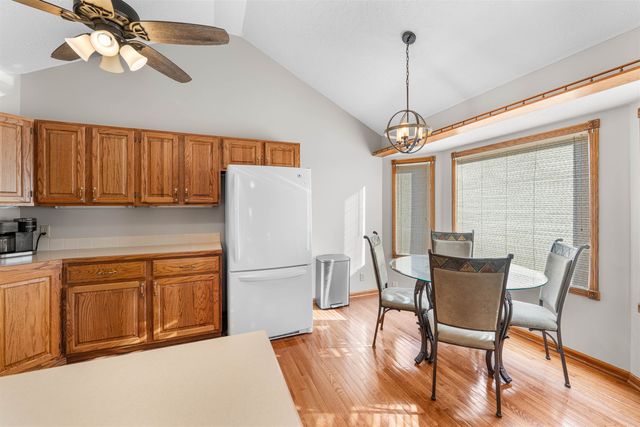 673 Georgetown Rd, Salina, KS 67401