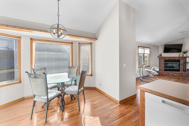 673 Georgetown Rd, Salina, KS 67401