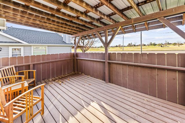 673 Georgetown Rd, Salina, KS 67401