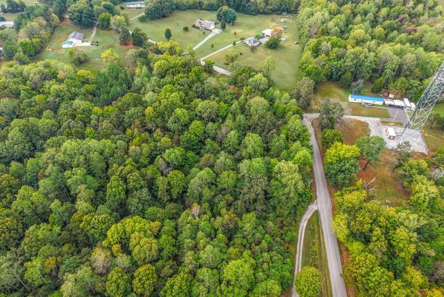 4447 Baggett Hollow Rd, Cunningham, TN 37052