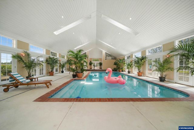 37310 Fawn Dr, Lebanon, OR 97355