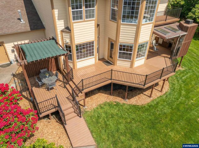 37310 Fawn Dr, Lebanon, OR 97355