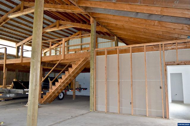 37310 Fawn Dr, Lebanon, OR 97355