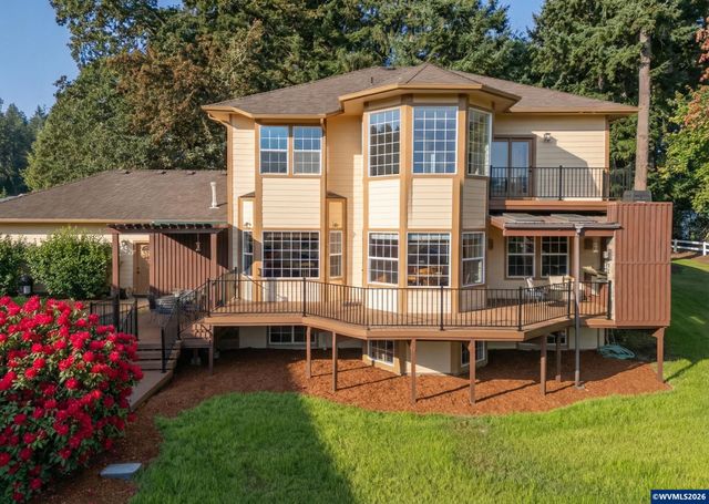 37310 Fawn Dr, Lebanon, OR 97355