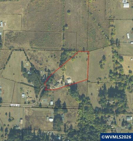 37310 Fawn Dr, Lebanon, OR 97355