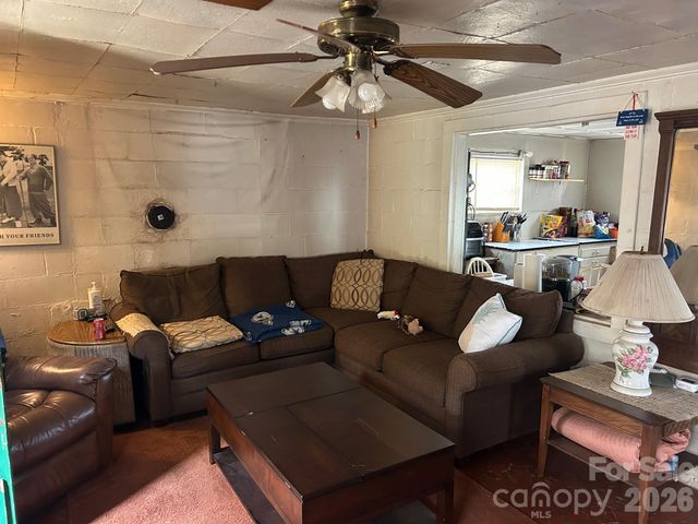 4237 Laurel Hill Road, Claremont, NC 28610