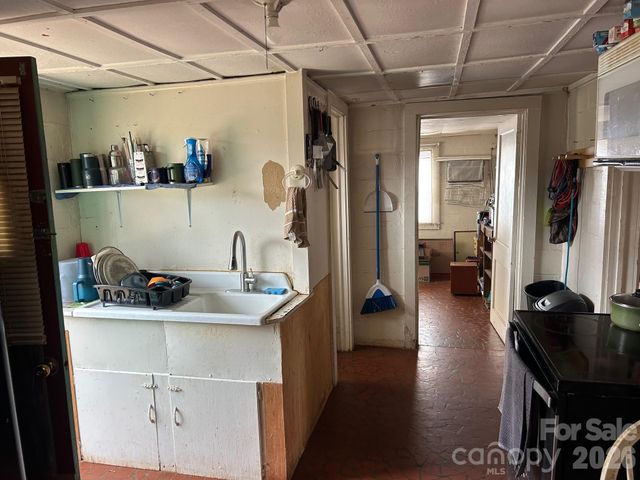 4237 Laurel Hill Road, Claremont, NC 28610