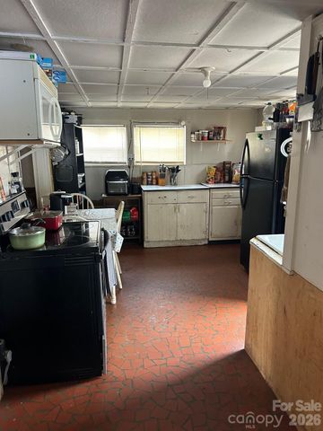 4237 Laurel Hill Road, Claremont, NC 28610