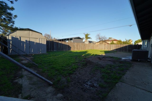 8689 Tea Cart Ct, Sacramento, CA 95828