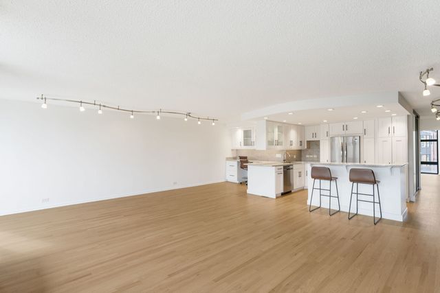 1920 N Clark Street 3A, Chicago, IL 60614