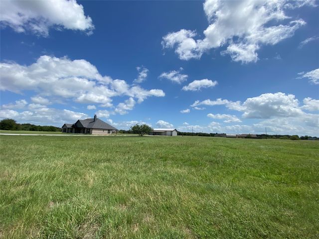 LT 300 COWBOY Drive, Mildred, TX 75109
