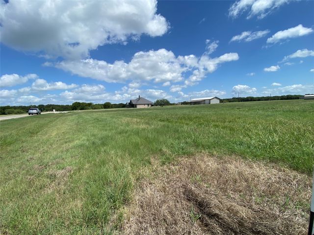 LT 300 COWBOY Drive, Mildred, TX 75109