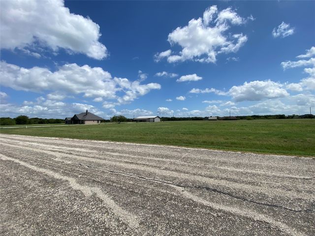 LT 300 COWBOY Drive, Mildred, TX 75109