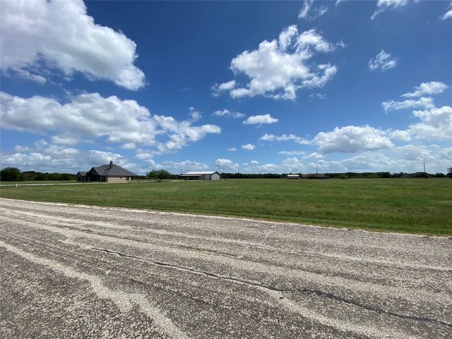 LT 300 COWBOY Drive, Mildred, TX 75109