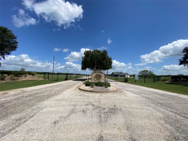 LT 300 COWBOY Drive, Mildred, TX 75109
