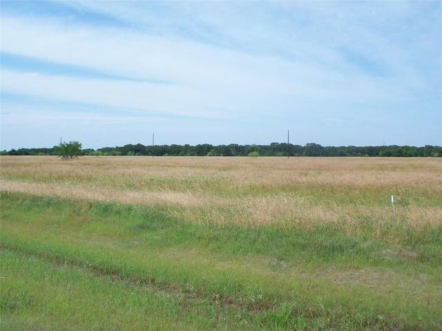 LT 300 COWBOY Drive, Mildred, TX 75109