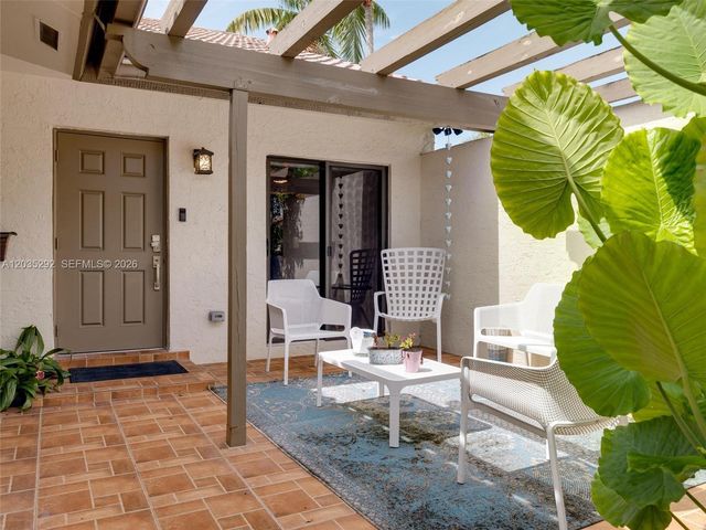 11472 SW 87th Ter, Miami, FL 33173