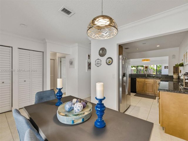 11472 SW 87th Ter, Miami, FL 33173
