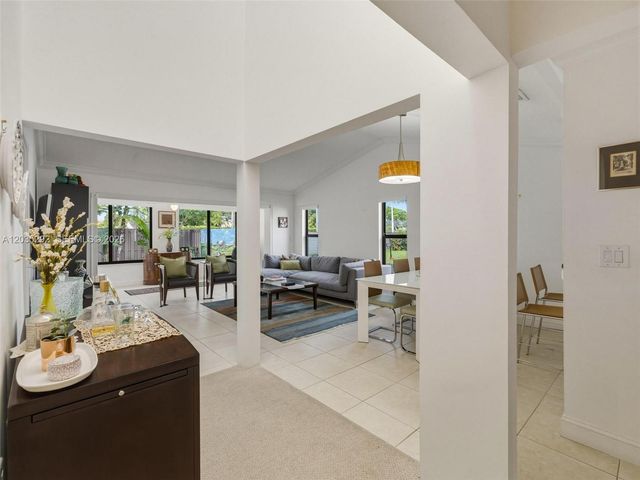 11472 SW 87th Ter, Miami, FL 33173