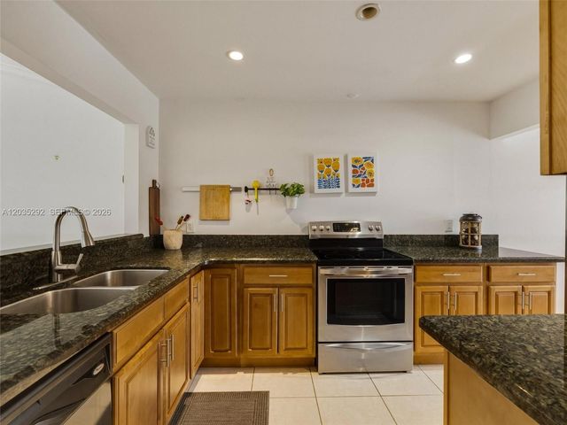 11472 SW 87th Ter, Miami, FL 33173