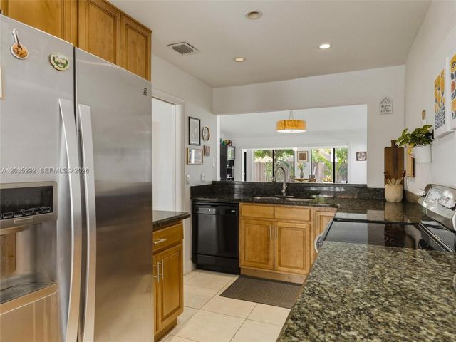 11472 SW 87th Ter, Miami, FL 33173