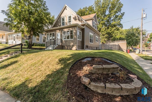 1001 S 1st Ave Avenue, Sioux Falls, SD 57105