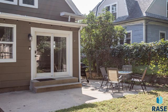 1001 S 1st Ave Avenue, Sioux Falls, SD 57105