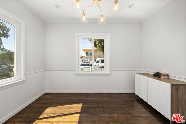 5926 Cleon Avenue, North Hollywood, CA 91601