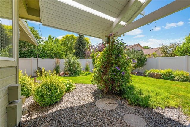 2685 E Green Canyon Drive, Meridian, ID 83642