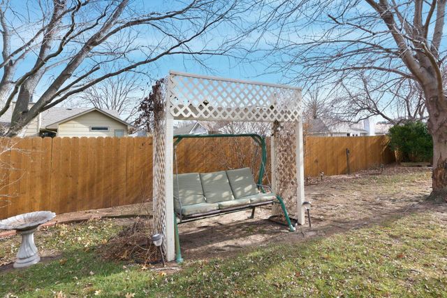 1442 N Pine Grove, Wichita, KS 67212