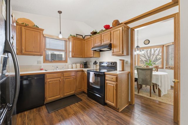 1442 N Pine Grove, Wichita, KS 67212