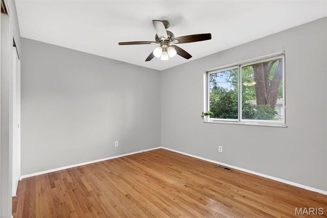 1276 Springhurst Drive, Florissant, MO 63031