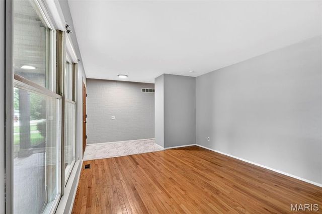 1276 Springhurst Drive, Florissant, MO 63031