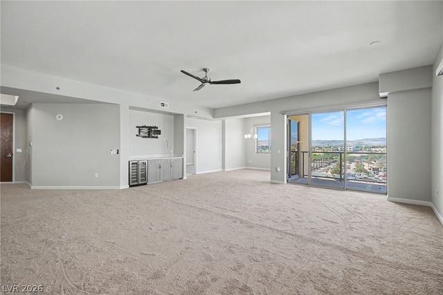 8255 Las Vegas Boulevard 722, Las Vegas, NV 89123