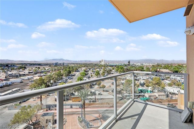 8255 Las Vegas Boulevard 722, Las Vegas, NV 89123