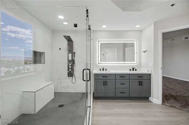 8255 Las Vegas Boulevard 722, Las Vegas, NV 89123
