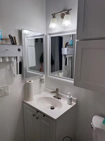 1507 S Raitt Street 82, Santa Ana, CA 92704