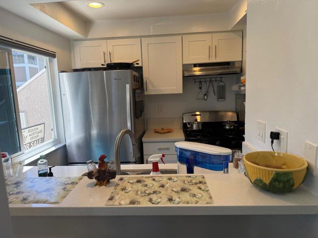 1507 S Raitt Street 82, Santa Ana, CA 92704