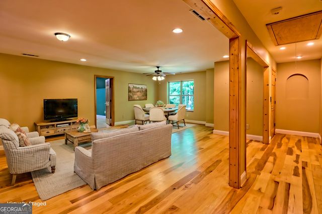 876 WHITETAIL Trail, Clayton, GA 30525