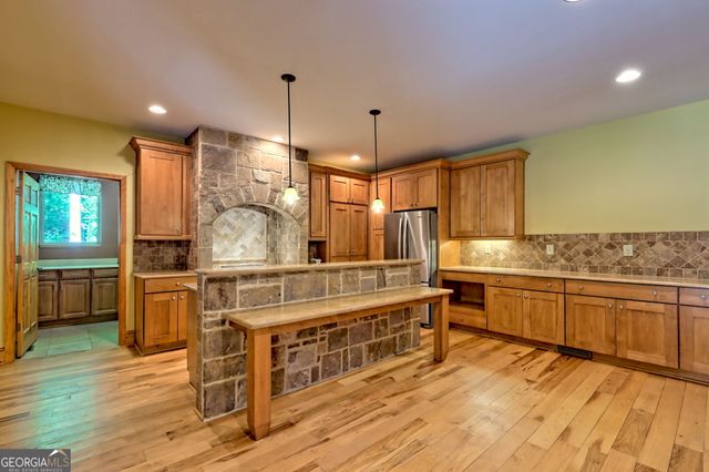 876 WHITETAIL Trail, Clayton, GA 30525