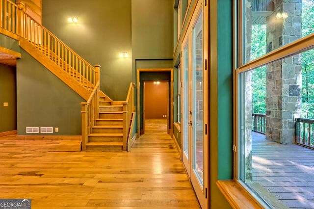 876 WHITETAIL Trail, Clayton, GA 30525