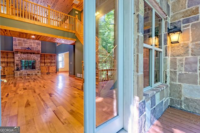 876 WHITETAIL Trail, Clayton, GA 30525