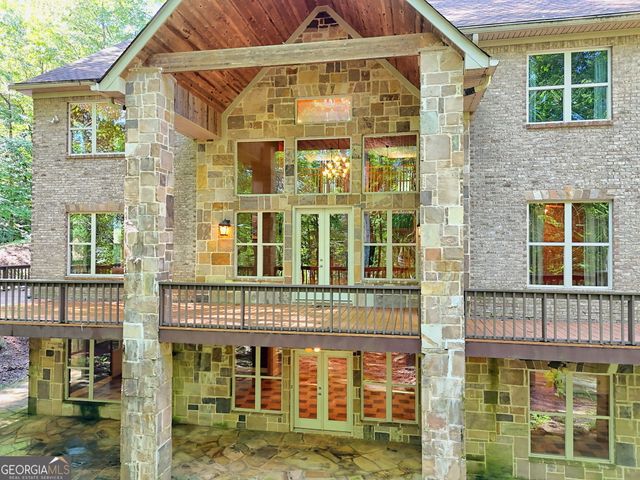 876 WHITETAIL Trail, Clayton, GA 30525