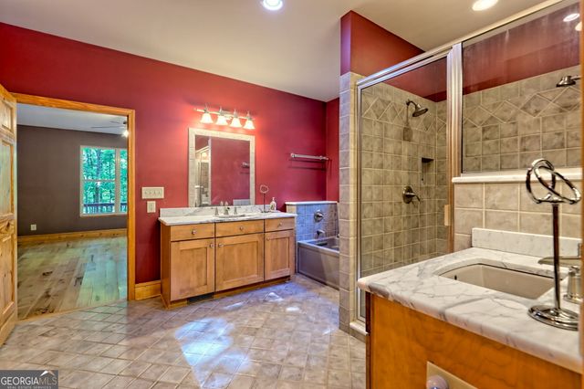 876 WHITETAIL Trail, Clayton, GA 30525
