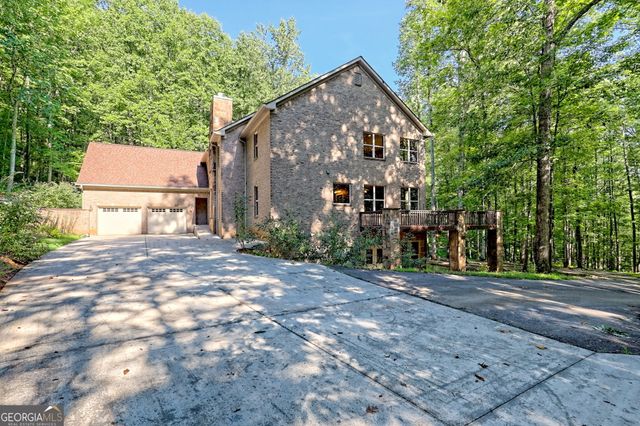 876 WHITETAIL Trail, Clayton, GA 30525