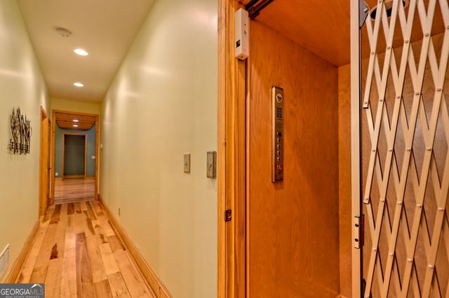 876 WHITETAIL Trail, Clayton, GA 30525